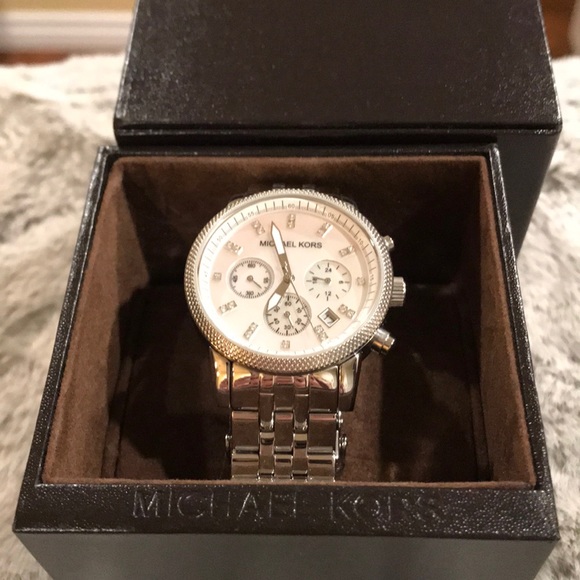 Michael Kors chronograph watch - Picture 2 of 8